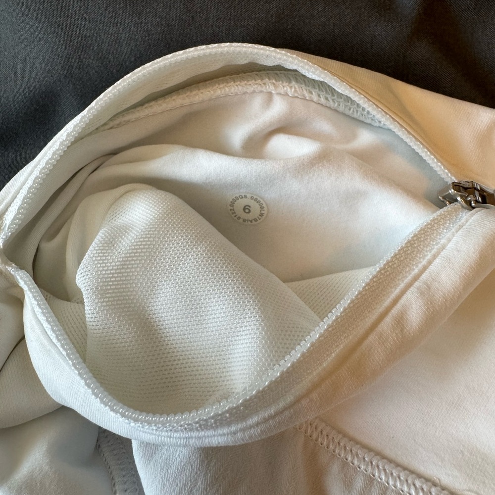Lululemon Athletica White Athletic Shorts Lightweight Performance - Picture 5 of 5